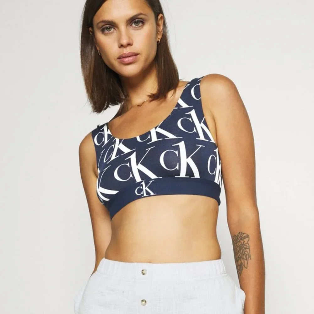 Calvin Klein CK One Plush Unlined Bralette Bra Women's - Picture 2 of 10